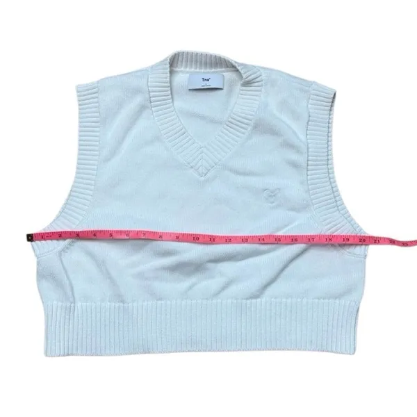 TNA Aritzia Cropped Marcy Vneck Vest White Knit Large - Image 3
