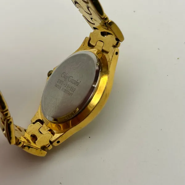 Vintage Oleg Cassini Gold-tone Basket Weave Quartz Watch, Working New Battery - Image 7