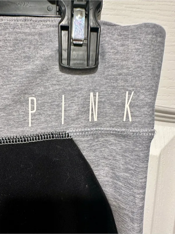 Victoria’s Secret PINK - Black and Grey Yoga Leggings - NWOT! - Image 4