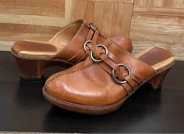 FRYE Boots Cognac Cheryl Triple Ring Clog Mules Size 8.5M - Image 2