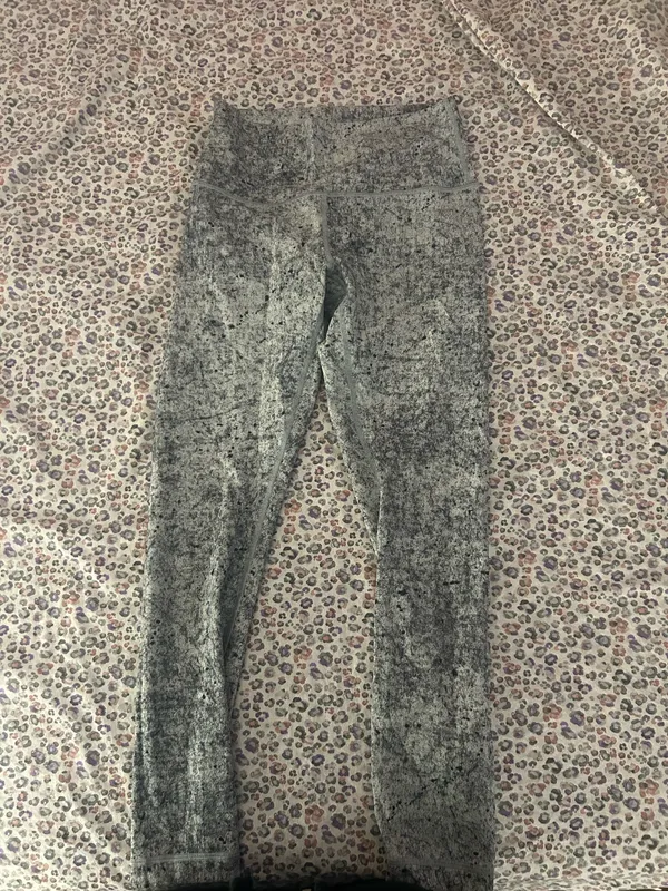 Lululemon Speckled Grey Leggings Motivate Heather Black Ankle Length 6 - Image 5
