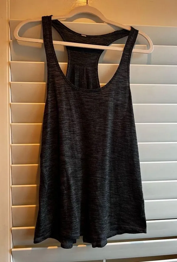 Lululemon top - Image 2