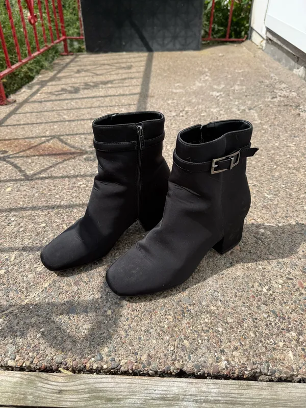 Black Heeled Boots Size 9 - Image 2