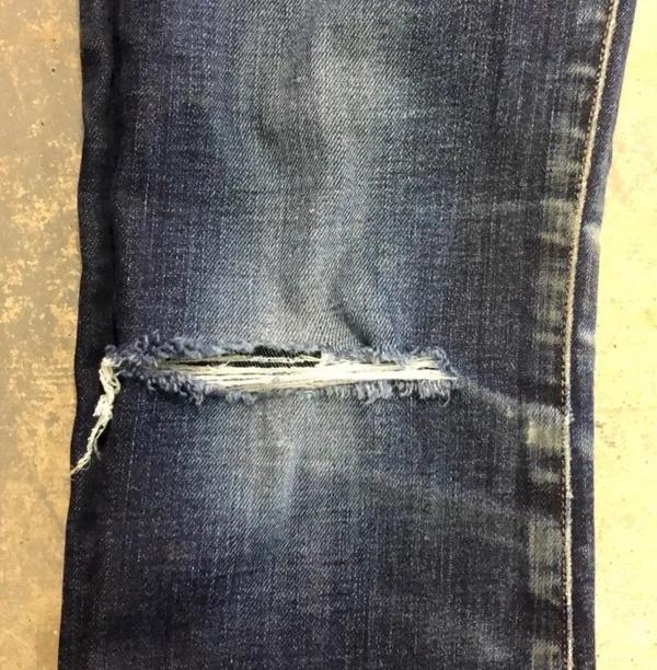 Lucky Brand Loita Boot Ankle Jean Size 00/24 Distressed at one knee Bin C14 - Image 5