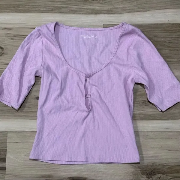 Abercrombie and Fitch Pink Button Front Rib Top Women’s Small - Image 2