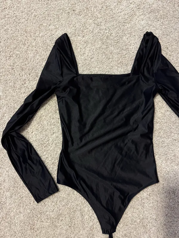 Babaton Aritzia Bodysuit Contour Black - Image 2