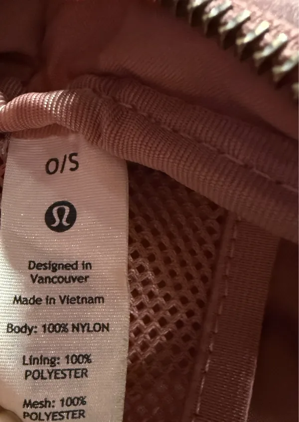 Lululemon Everywhere Belt Pink Pastel 1L Bag Crossbody - Image 4