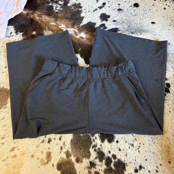 LULULEMON Lululemon Hello Sunday Crop In Heathered Mod Black Size 12 Wide‎ Leg - Image 3