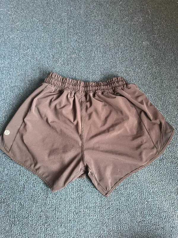 Lululemon Shorts Hotty Hot 2.5" Black - Image 3