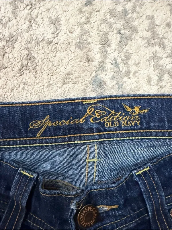 Y2K Old Navy Special Edition Low Rise Jeans 8 Long Fall 2006 Bootcut - Image 3