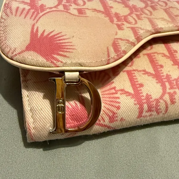 Pink Dior Lmtd Edition - Image 5