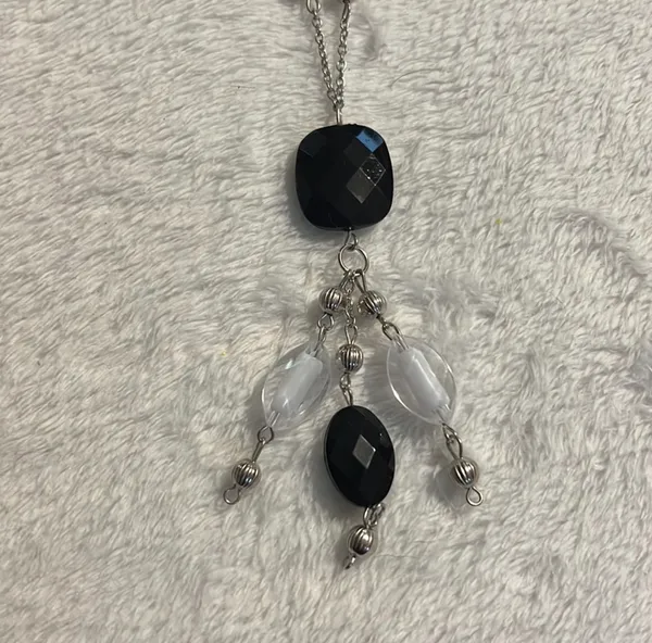 Beaded Chandelier Y Necklace Black - Image 2