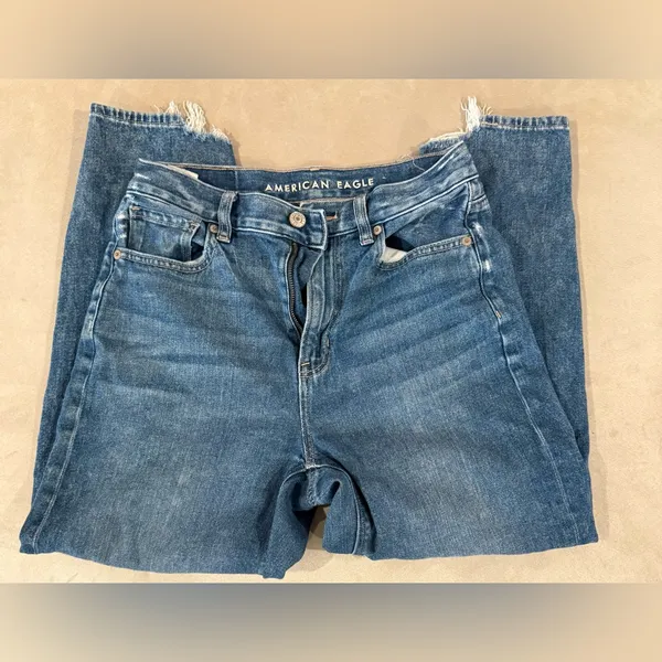 American Eagle Outfitters Distressed Blue Ankle X Short Jeans‎ Size 2 - Image 4
