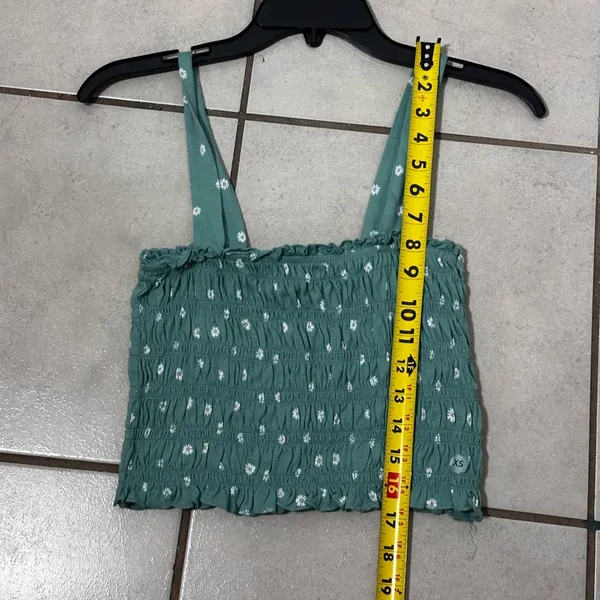 American Eagle Women Green Floral Smocked Crop Top‎ size XS - Image 7