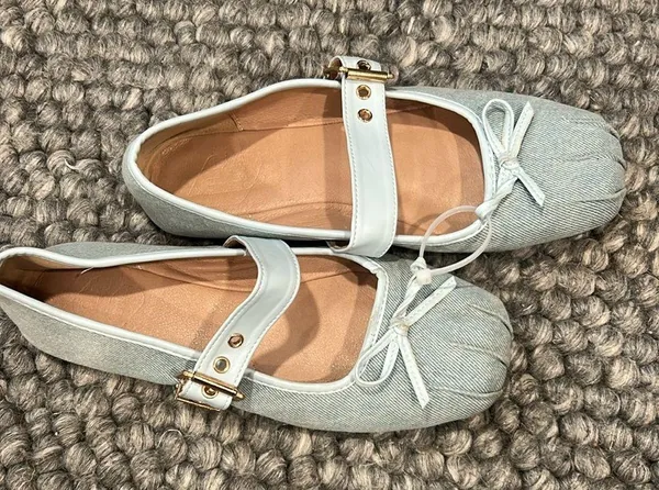“C” Branded Light Blue Mary Jane Flats with Bow Size 38 - Image 7