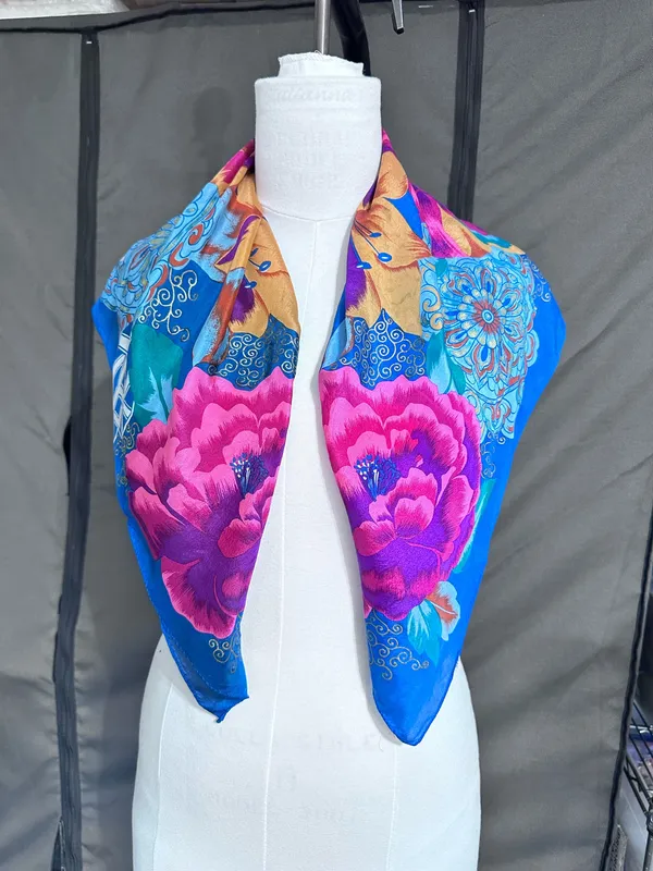 Vintage Triangle Silk Scarf 28x29 Lightweight Geometric Soft - Image 2