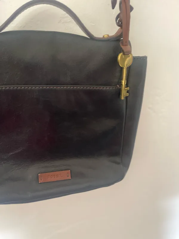 Fossil Vintage Leather Crossbody - Image 5