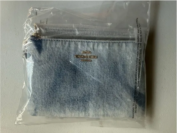 NEW Coach Corner Zip Wristlet In Loved Denim With Charms NWT - Image 5