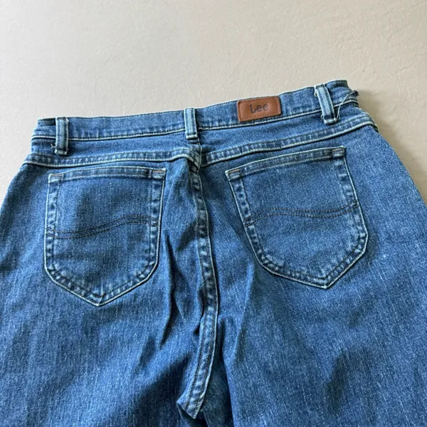 Vintage Lee Straight Leg Jeans - Image 7