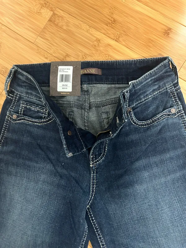 Shyanne Jeans Bootcut size 26 - Image 2