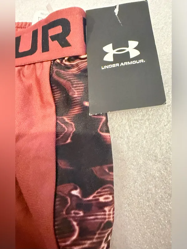 Under Armour Women's Red Burnt Training Shorts NWOT - Image 4