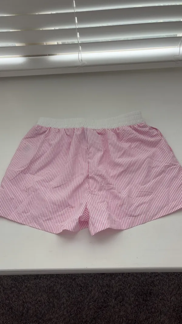pink striped shein shorts - Image 2