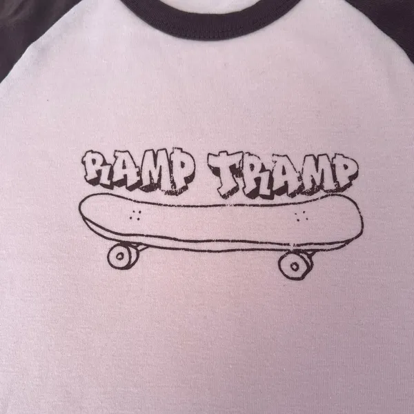 Urban Outfitters skater long sleeve - Image 2