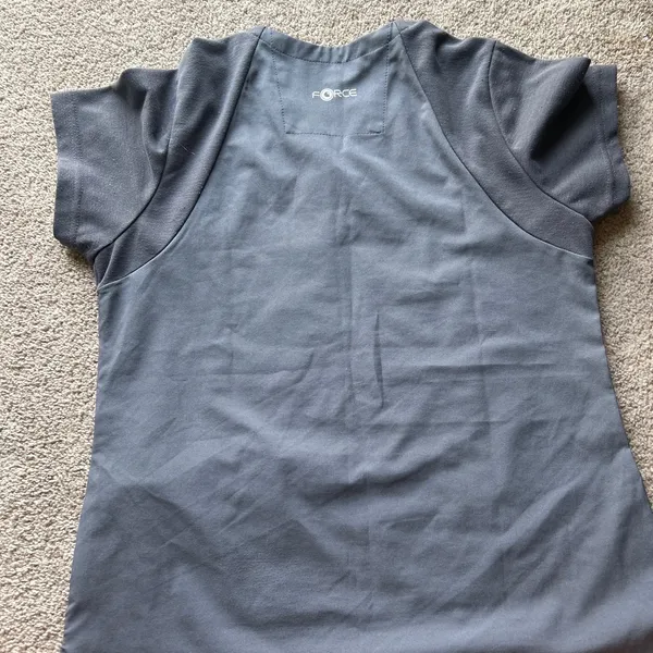 Carhartt scrubs size small!  - Image 6