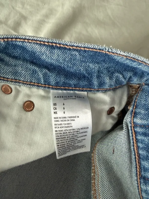 American Eagle Outfitters Shorts - Image 4
