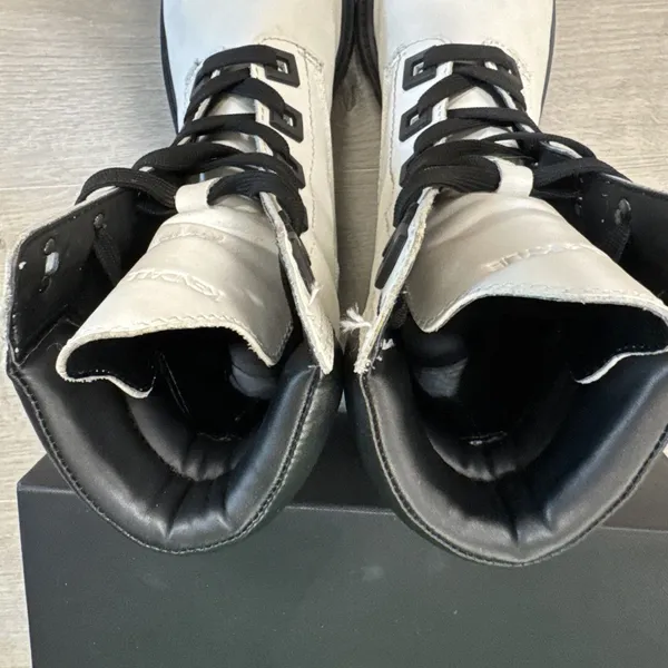 Kendall + Kylie East White Leather Combat Boots Women’s Size 7M w/ Box - Image 4