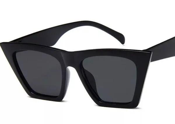 Black cat eye sunglasses - Image 2