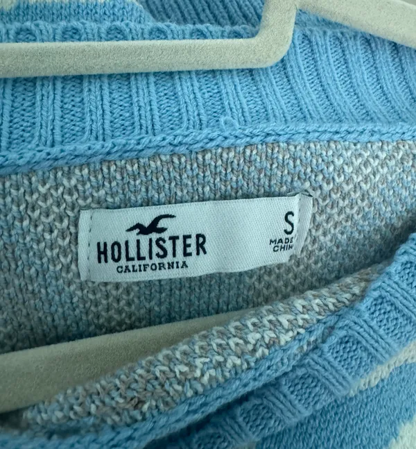 blue patterned sweater - Image 3