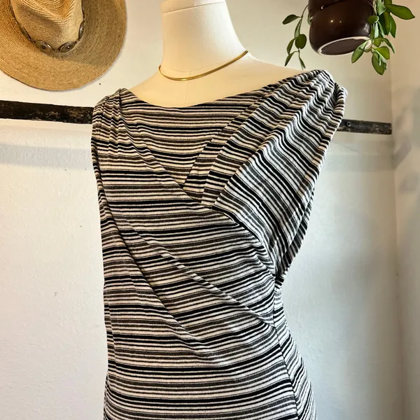 Bordeaux Los Angeles Black & White Asymmetrical Striped Mini Dress Size Medium - Image 3