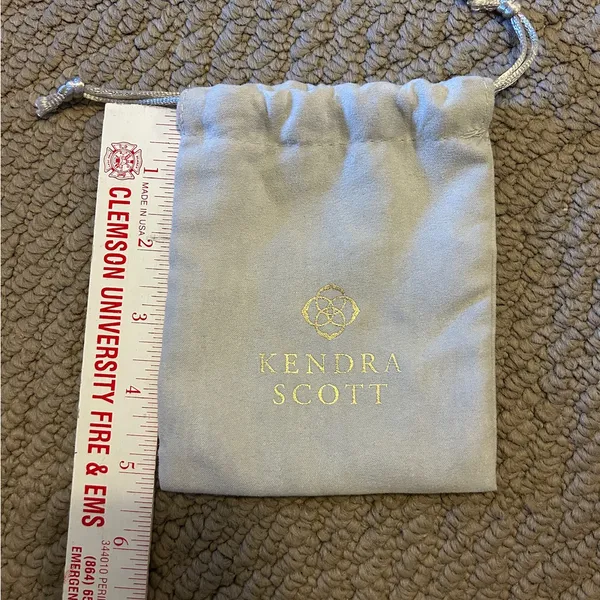 Kendra Scott Light Gray Velvet Drawstring Pouch with Gold Logo - Image 2