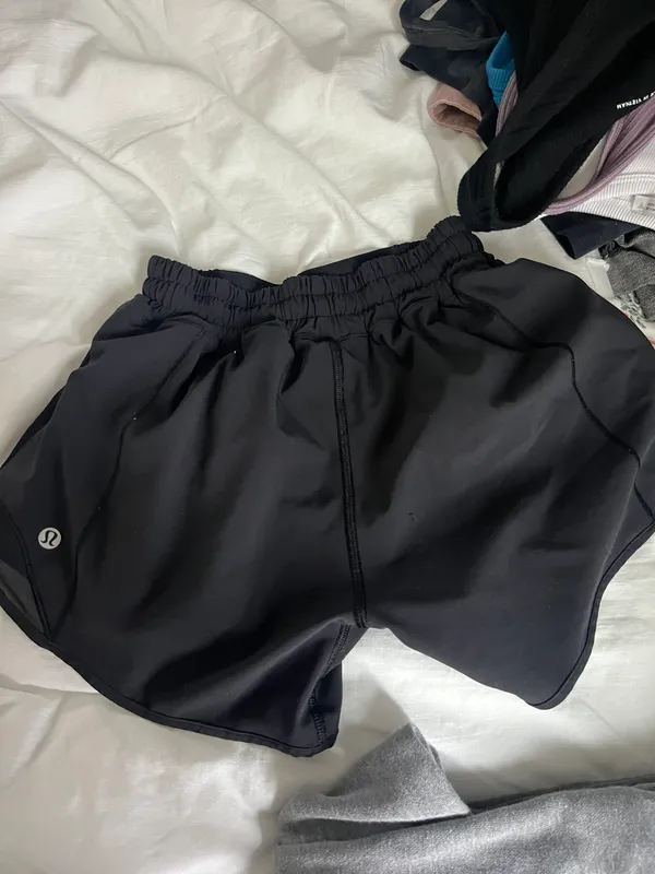 Lululemon Hotty Hot Shorts 4” - Image 2