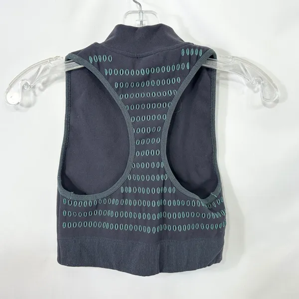 Fabletics Medium Crop Top Bra‎ Seamless Quarter Zip Gray Teal Racerback 1144 - Image 2