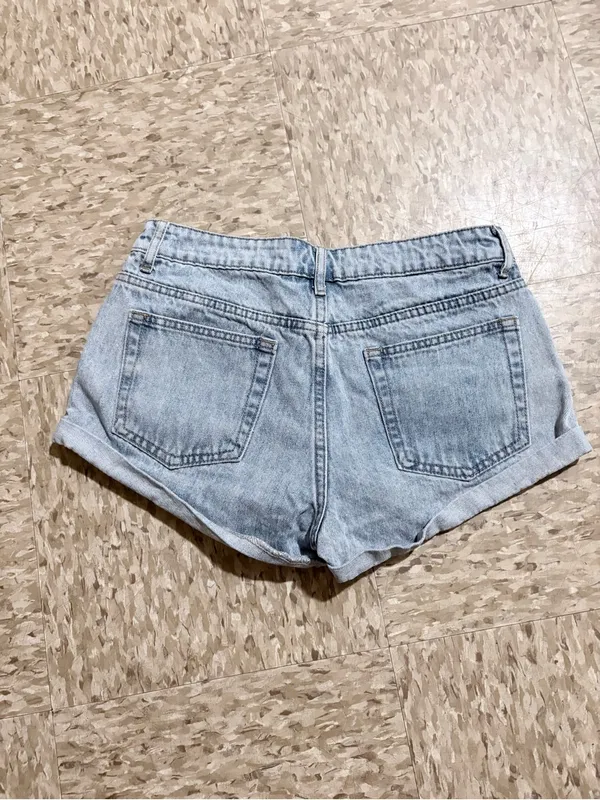 Edikted Light Blue Rolled-Hem Denim Shorts - Image 2