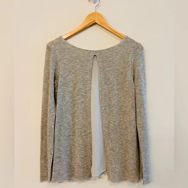 Abercrombie & Fitch Beige Long Sleeve Split Black Top size Small - Image 5