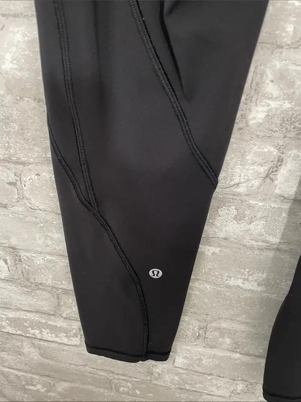 Lululemon Time To Sweat Crop 23"
Black - Image 5