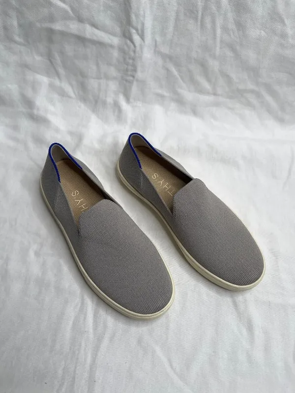 Rothys Original Slip-On Gray Sneaker Comfort Shoes Size W6 - Image 2