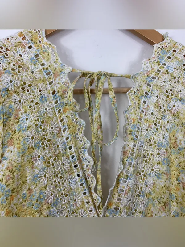 American Eagle Floral Lace Eyelet Mini Dress Womens Size Medium - Image 4