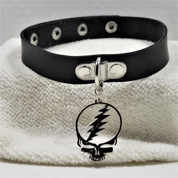 Vegan Leather Choker w/ Grateful Dead Steal Your Face Charm NWOT - Image 2