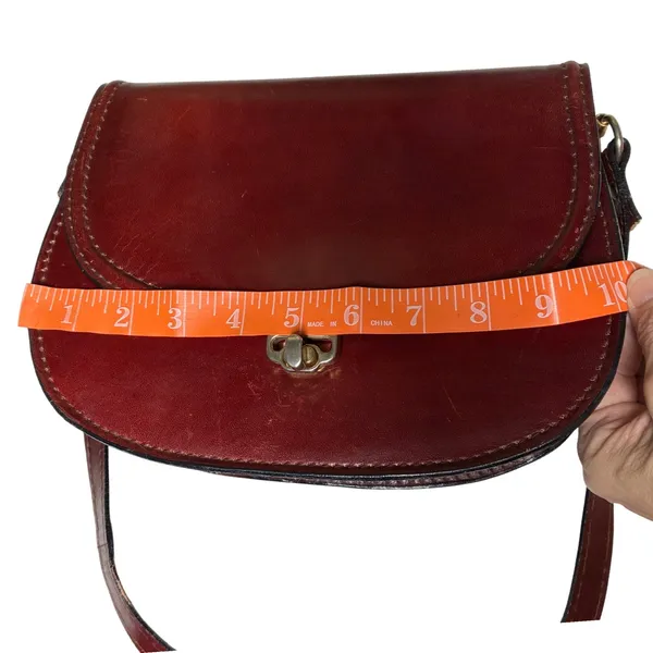 Maca Oxblood Leather Saddle Bag Crossbody Turn Lock Made in Italy Vintage - Image 8