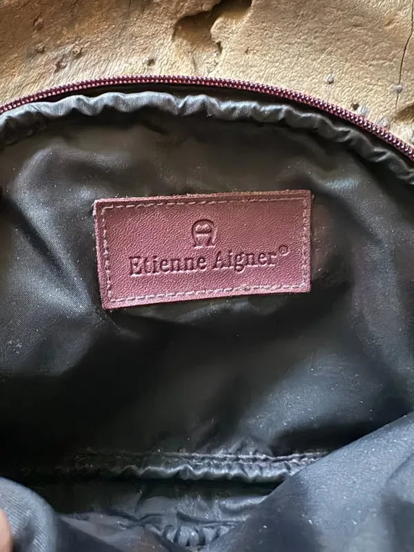 Etienne Aigner Vintage oxblood burgundy leather? cosmetics pouch makeup bag travel 1980s - Image 4