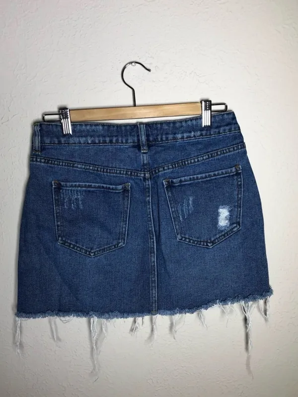 PacSun Denim Distressed Low Rise Micro Skirt Size 27 - Image 3