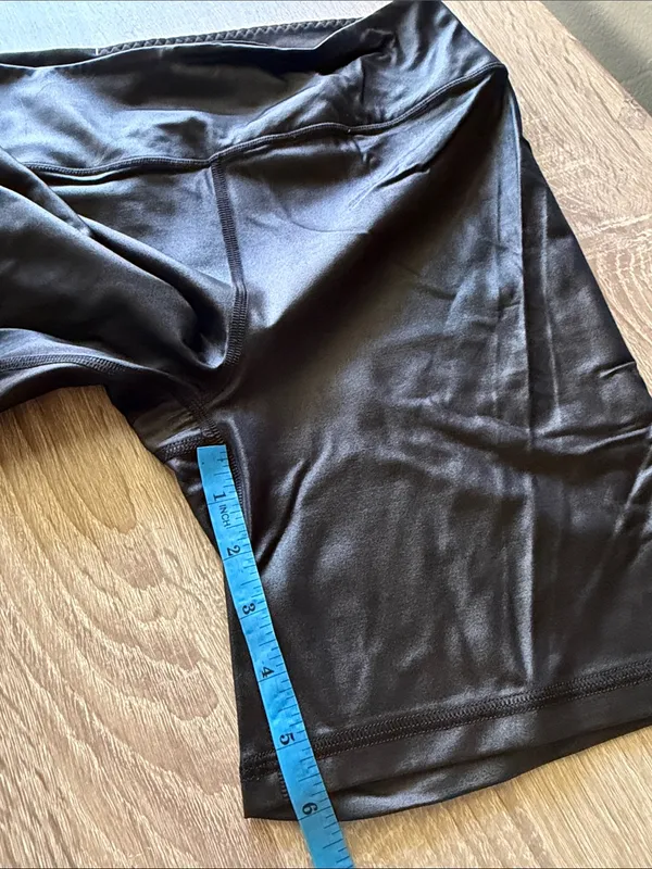 Victoria's Secret Black High-Rise Bike Shorts Size M Preowned - Image 4