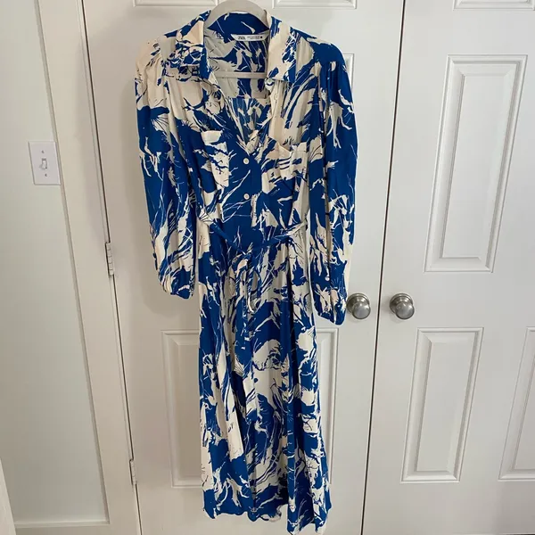 Zara Blue and White Patterned Long Sleeve Dress - Image 4