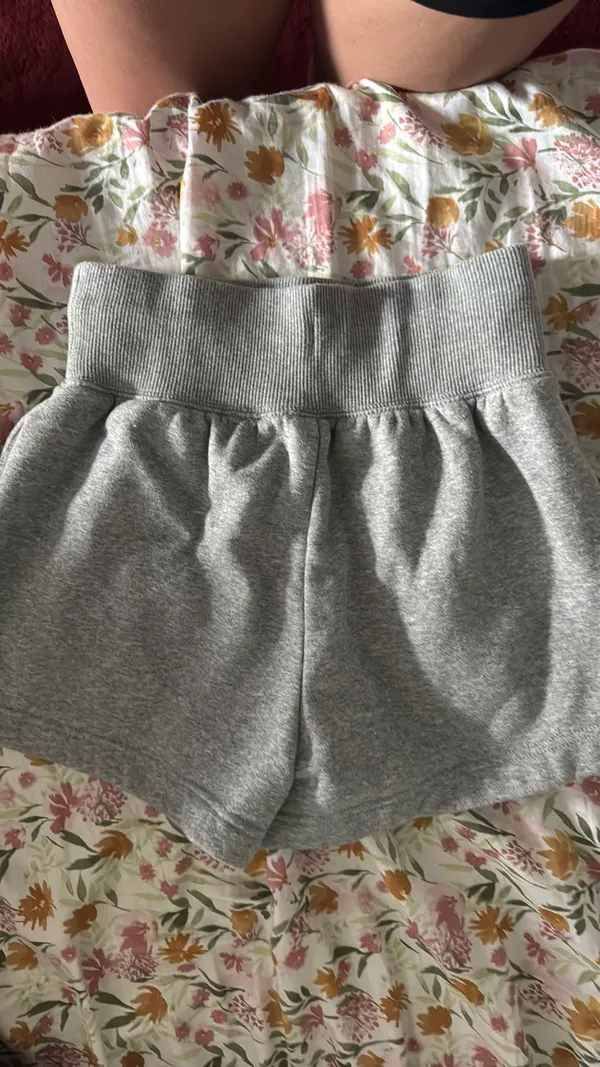 Nike shorts - Image 3