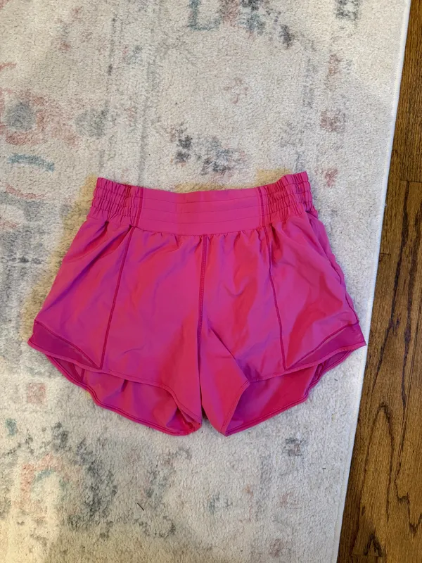 Lululemon Hotty Hot 4" Shorts - Image 2