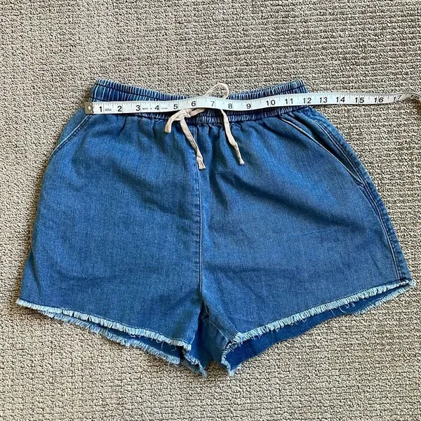 Wilfred Aritzia Denim Baggy Shorts XS - Blue - Image 2